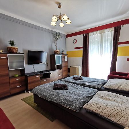 Smart Business Apartman ميسكولك المظهر الخارجي الصورة