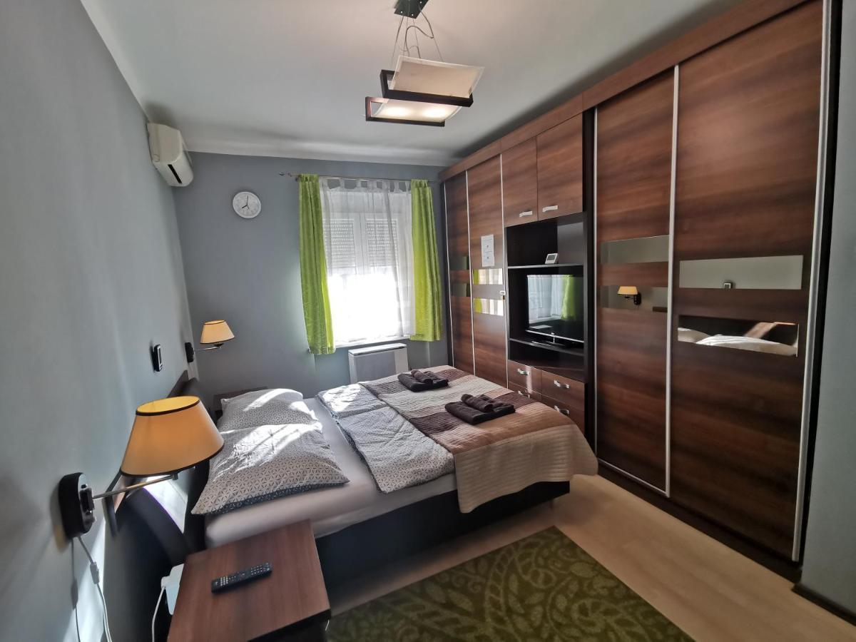 Smart Business Apartman ميسكولك المظهر الخارجي الصورة